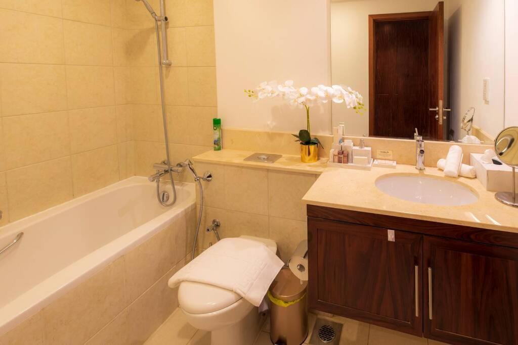 דובאי First Class 2Br With Full Burj Khalifa And Fountain View מראה חיצוני תמונה