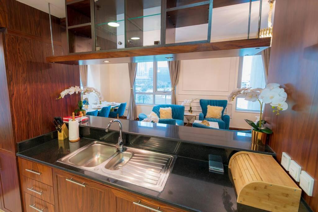 דובאי First Class 2Br With Full Burj Khalifa And Fountain View מראה חיצוני תמונה